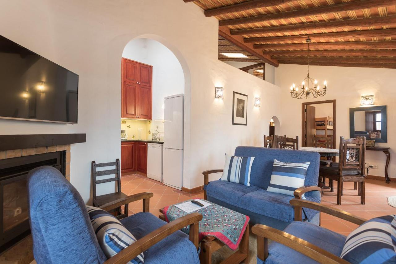 לאגוּ‏ש Casas Da Capela Do Monte, Country Houses מראה חיצוני תמונה